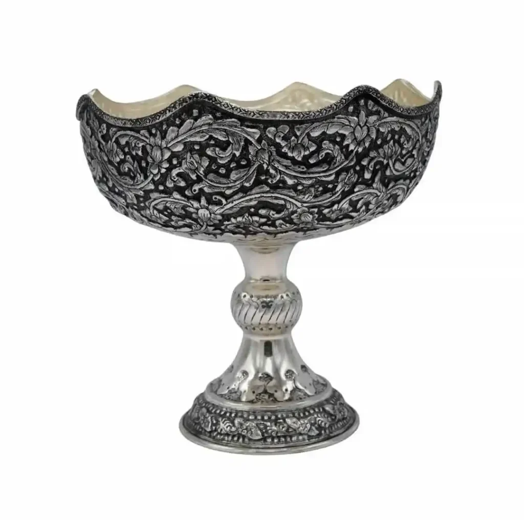 کاسه پایه دار (آجیل خوری) قلمزنی